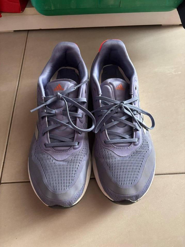 Adidas yürüyüş/ koşu ayakkabısı — görsel 2/4