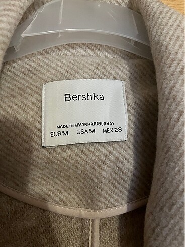 Bershka Kısa kaban