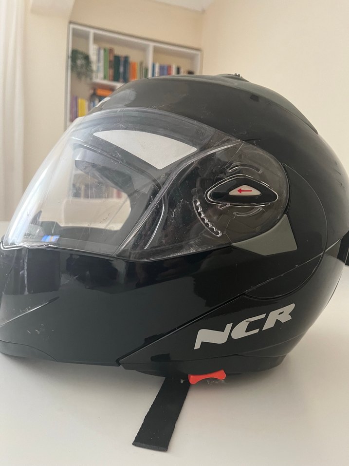 Siyah Minimalist Biker Kask - Görsel 2