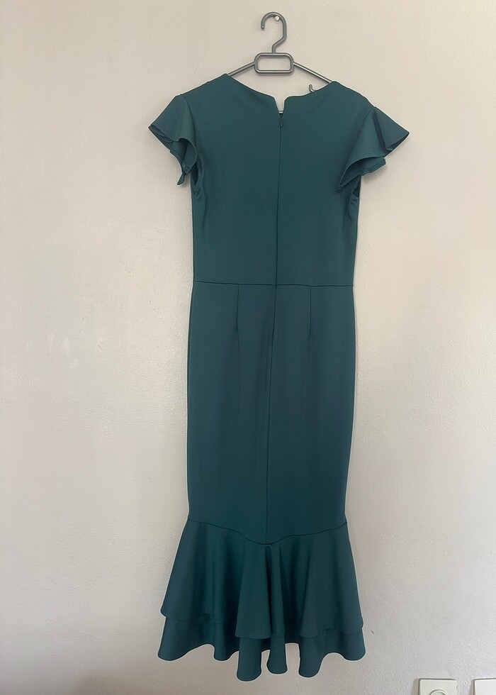 Vücuda yapışan midi boy abiye elbise - Görsel 2