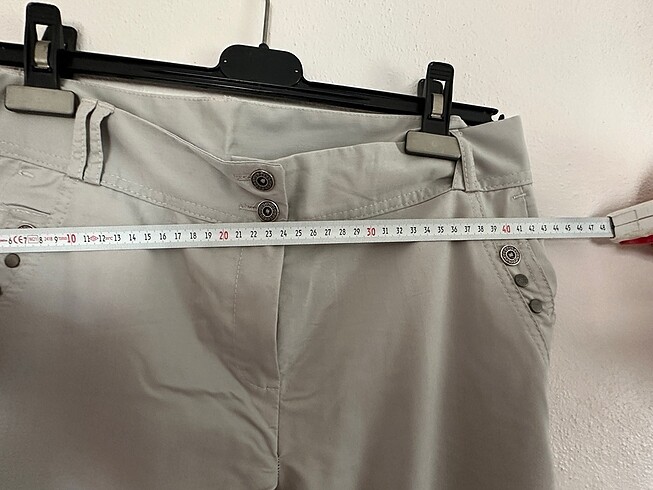Kumaş pantalon ceplerinde zımba detay - Görsel 3