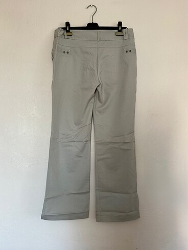 Kumaş pantalon ceplerinde zımba detay - Görsel 2