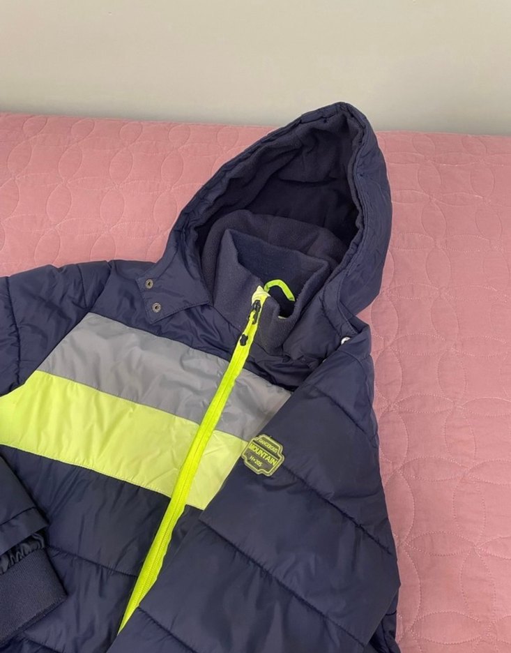 Erkek Çocuk Koyu Mavi Kapüşonlu Mont - Görsel 3