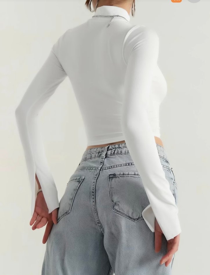Beyaz Yüksek Yaka Kadın Bluz - Görsel 4