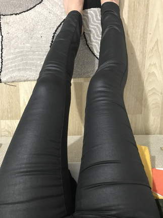 26 Beden siyah Renk Mumlu pantalon