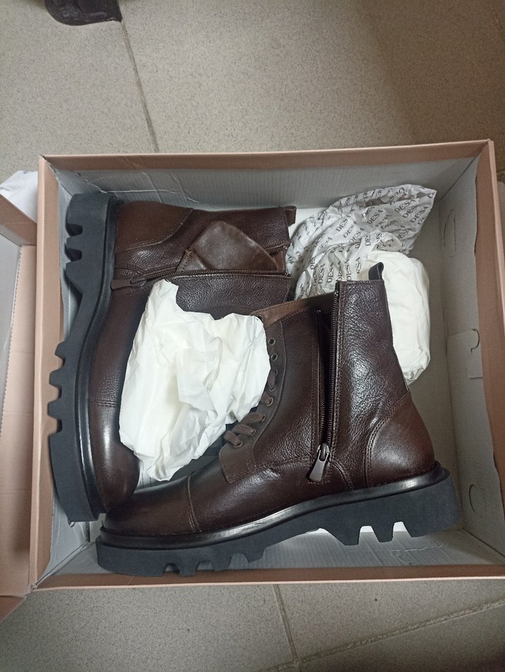 desa 40 numara erkek bot - Görsel 2