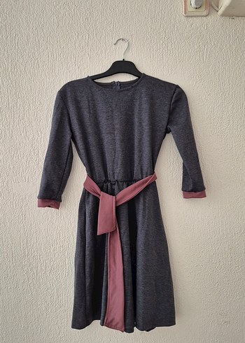 Uzun Kollu Gri Rahat çocuk elbise.