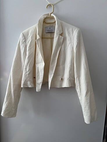 Crop blazer stradivarius