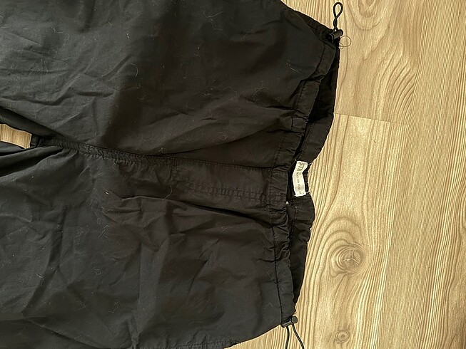 Stradivarius Paraşüt pantolon