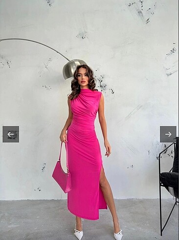 Pembe uzun elbise
