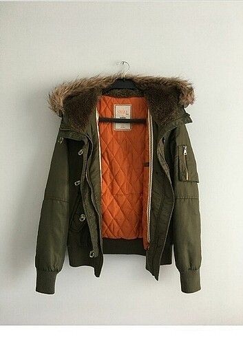 bomber mont