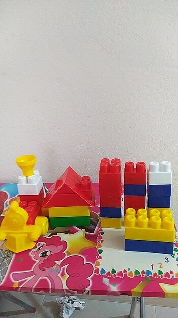 Lego oyuncak