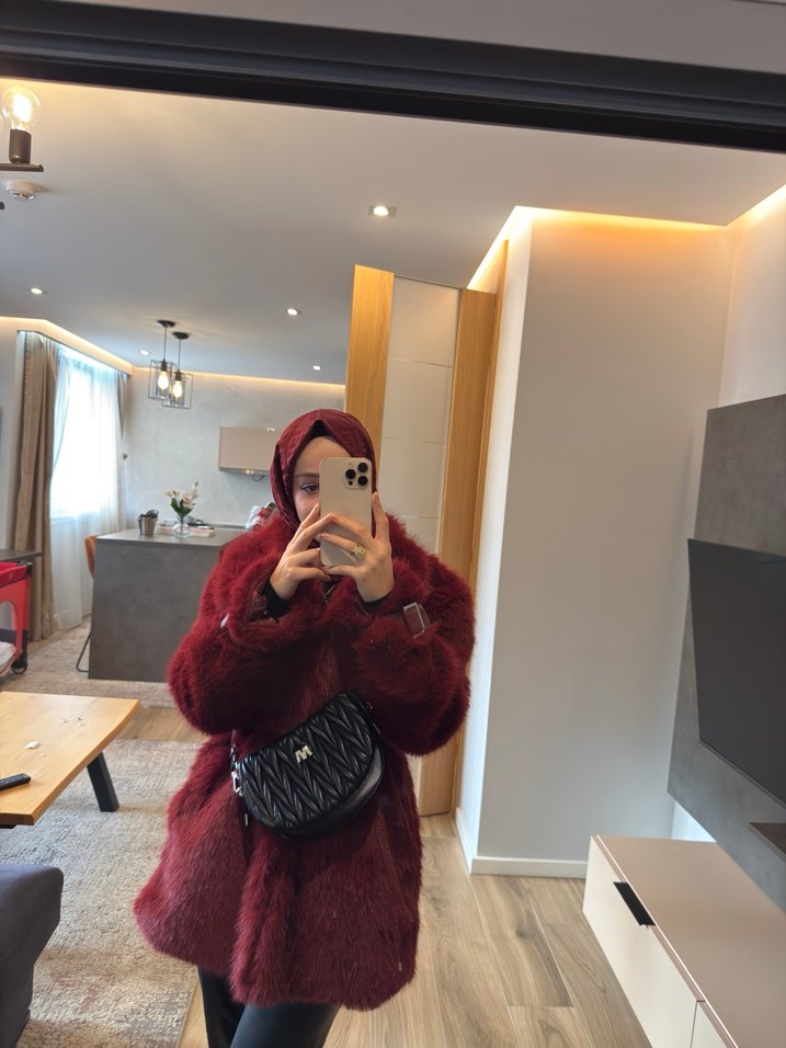 Bordo Kapüşonlu Kadın Midi Kaban - Görsel 2