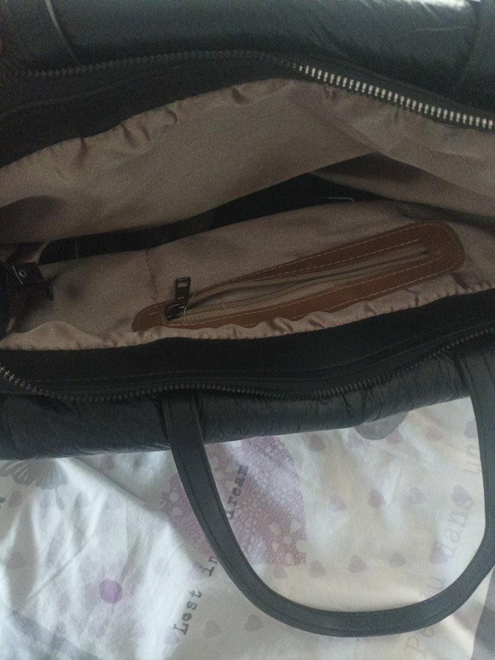 siyah çanta - Görsel 3