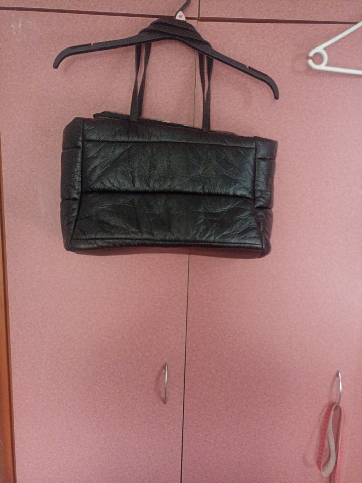 siyah çanta - Görsel 2