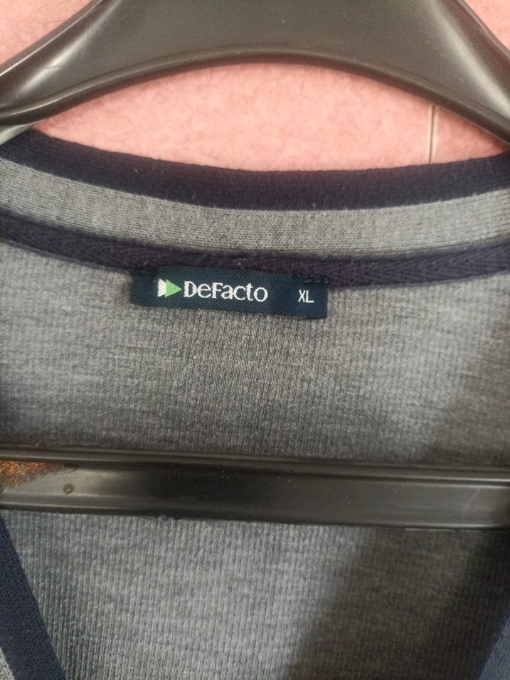 Gri Düğmeli erkek Hırka - Görsel 4