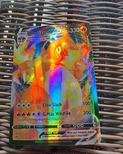 Charizard Vmax pokemon kartı