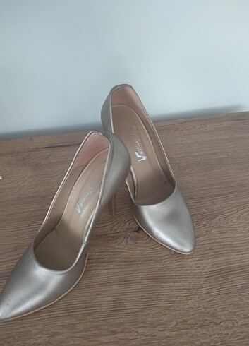 37 Beden camel Renk 37 numara stiletto