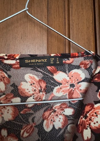 Desenli kruvaze yaka ve kayık yaka Kadın Bluzler - Görsel 4