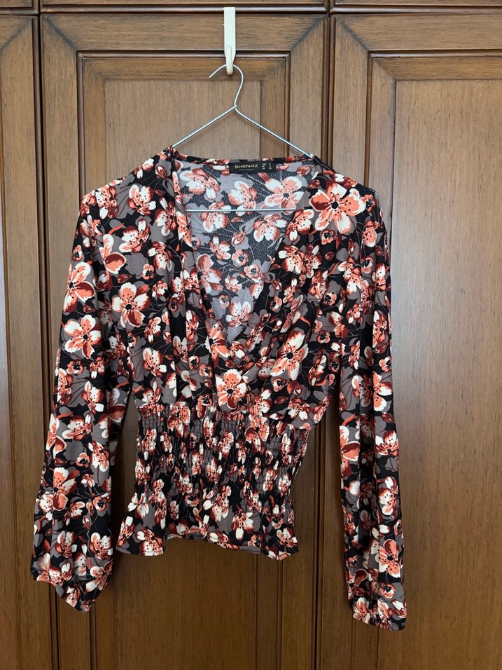 Desenli kruvaze yaka ve kayık yaka Kadın Bluzler - Görsel 5