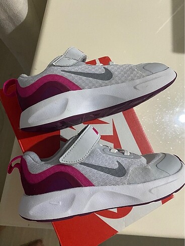 Nike Nıke kız çocuk spor ayakkabısı