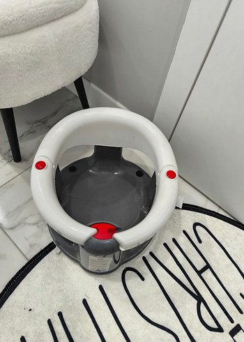 Gri Bebek Mama Sandalyesi banyo oturmaligi