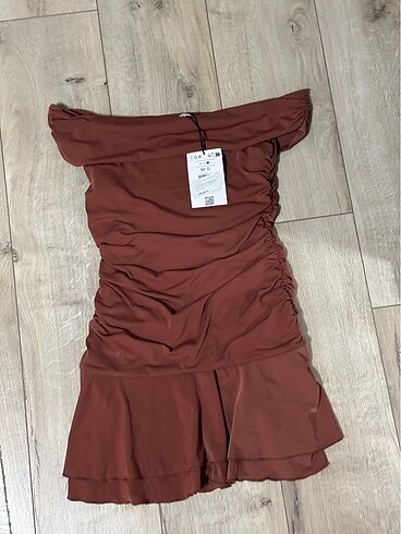 m Beden kahverengi Renk Bershka elbise