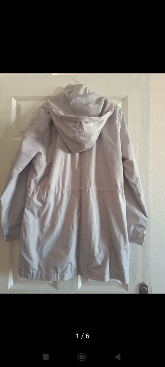 Kadın Gri Midi Yağmurluk Kapüşonlu - Görsel 4