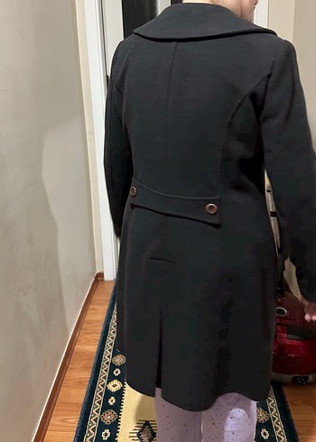 Düğmeli Siyah Kadın Kaban - Görsel 2