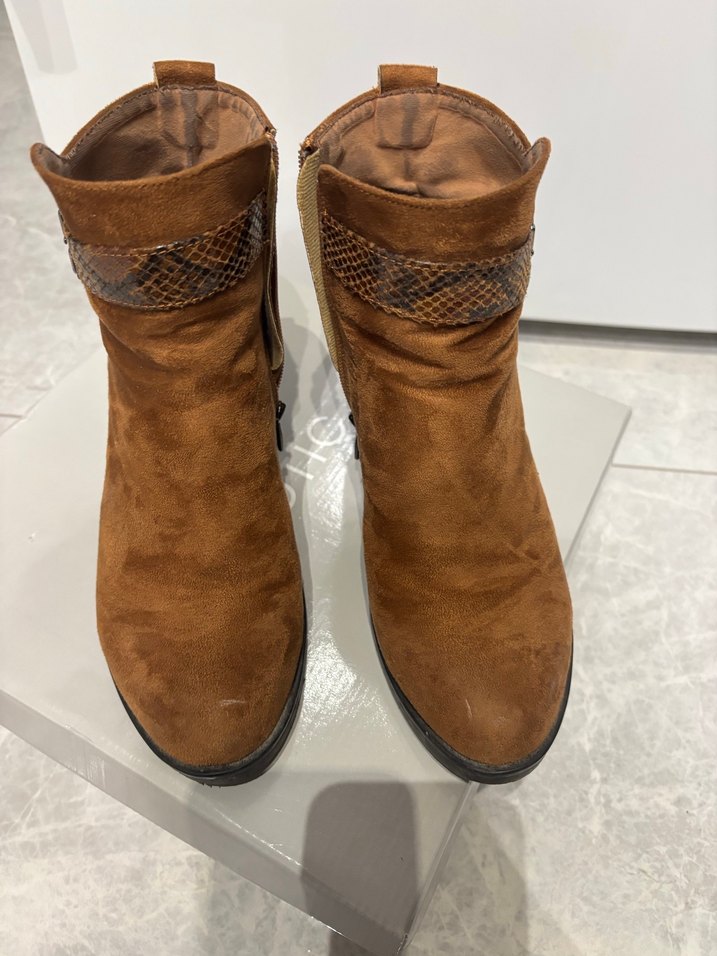 Hotiç Süet Kadın Bot - Görsel 3