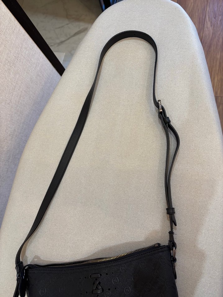 Vakko monogram siyah çanta - Görsel 5