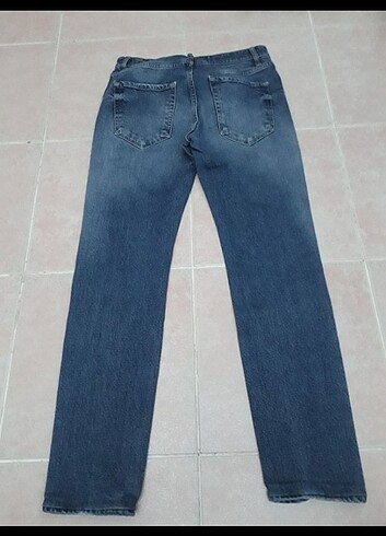 Lee Lee marka jean
