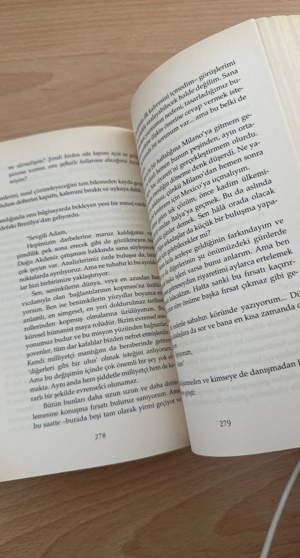 Doğu'dan Uzakta - Amin Maalouf - Görsel 3