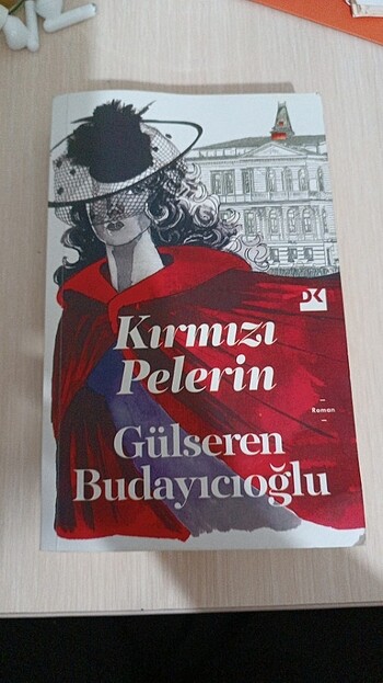 Gülseren budayıcıoğlu kırmızı pelerin 