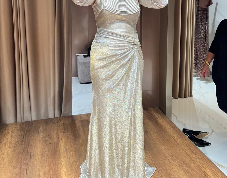 Saten Görünümlü Dore Drapeli Uzun Abiye Elbise - Görsel 4