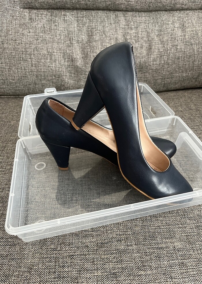 Topuklu ayakkabı - Görsel 2