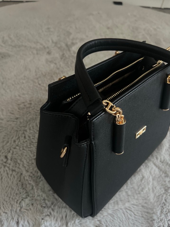 Klasik Siyah Deri Kadın Çanta - Görsel 3