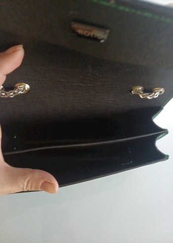 Zincir Detaylı Yeşil Deri Kadın Çanta - Görsel 5