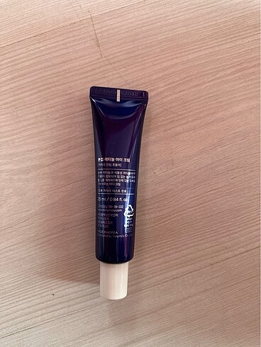 Diğer Tony Moly Retinollü göz kremi