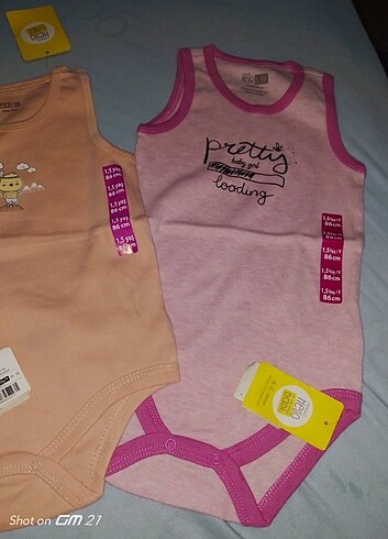 1,5 Yaş Beden çeşitli Renk Hellobaby zıbın body
