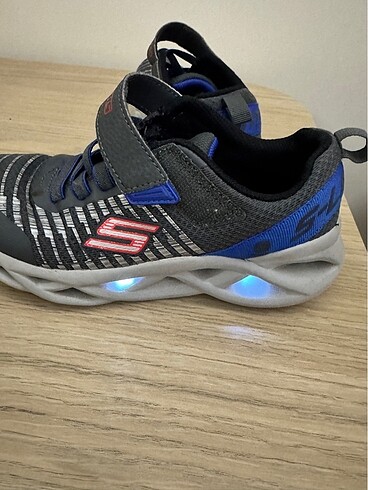 Skechers Işıklı skechers 33 numara