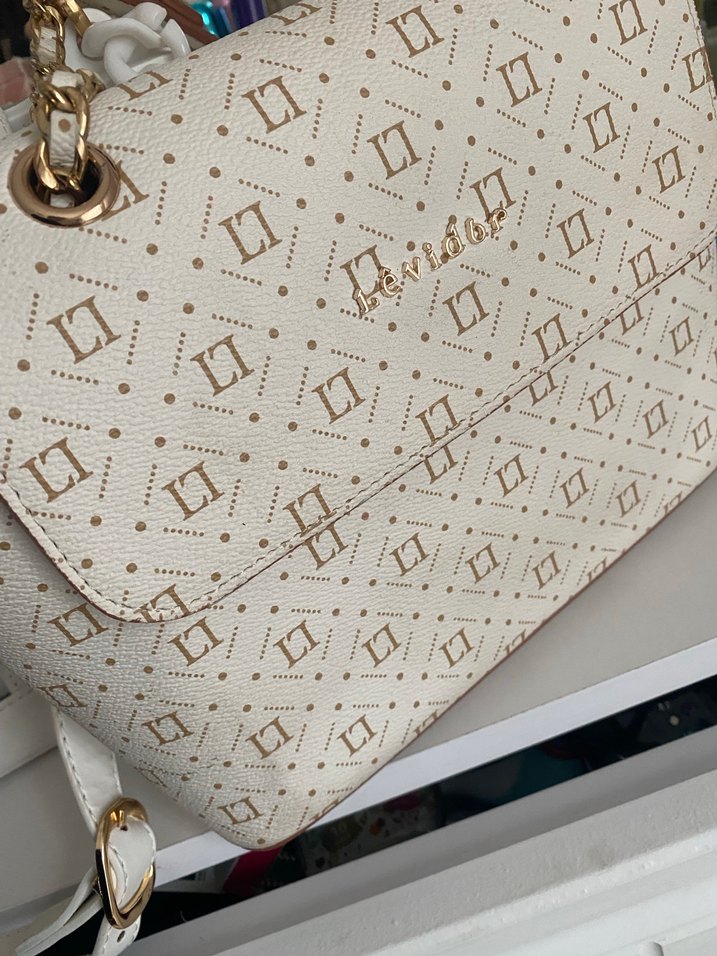 Levidor Zincir Detaylı Beyaz Kadın Çanta - Görsel 2