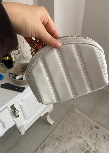 Zincir Detaylı Şeffaf Beyaz Kadın Çanta - Görsel 5