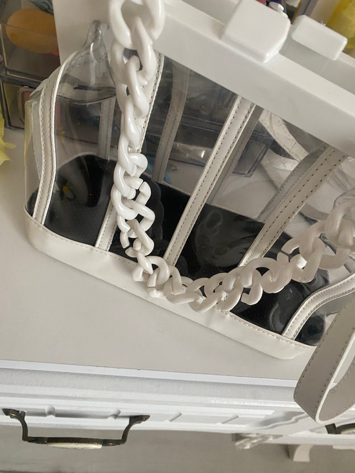 Zincir Detaylı Şeffaf Beyaz Kadın Çanta - Görsel 3