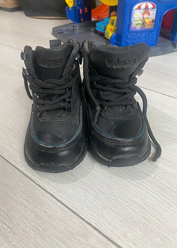 Siyah Erkek Çocuk Kauçuk Bot - Görsel 3