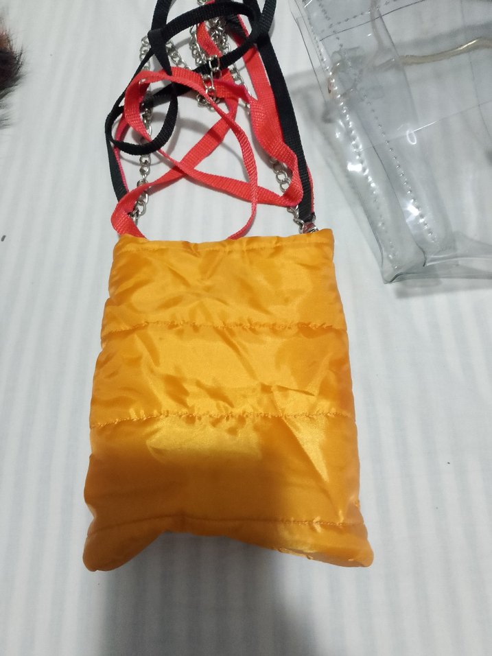 Sarı Renkli mini portföy - Görsel 3