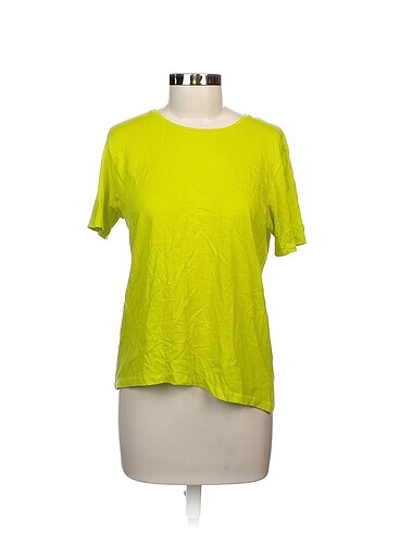 Zara T-shirt %70 İndirimli.