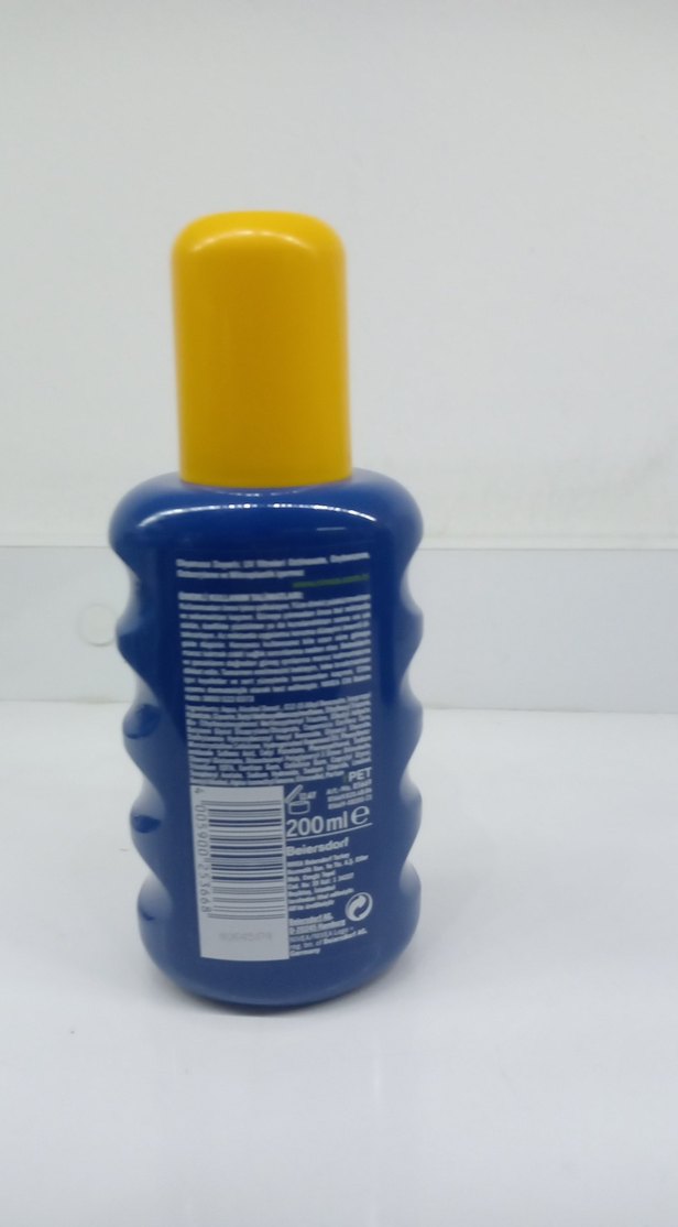 NIVEA Sun SPF 50 Çok Yönlü Koruma ve Nem - Görsel 2