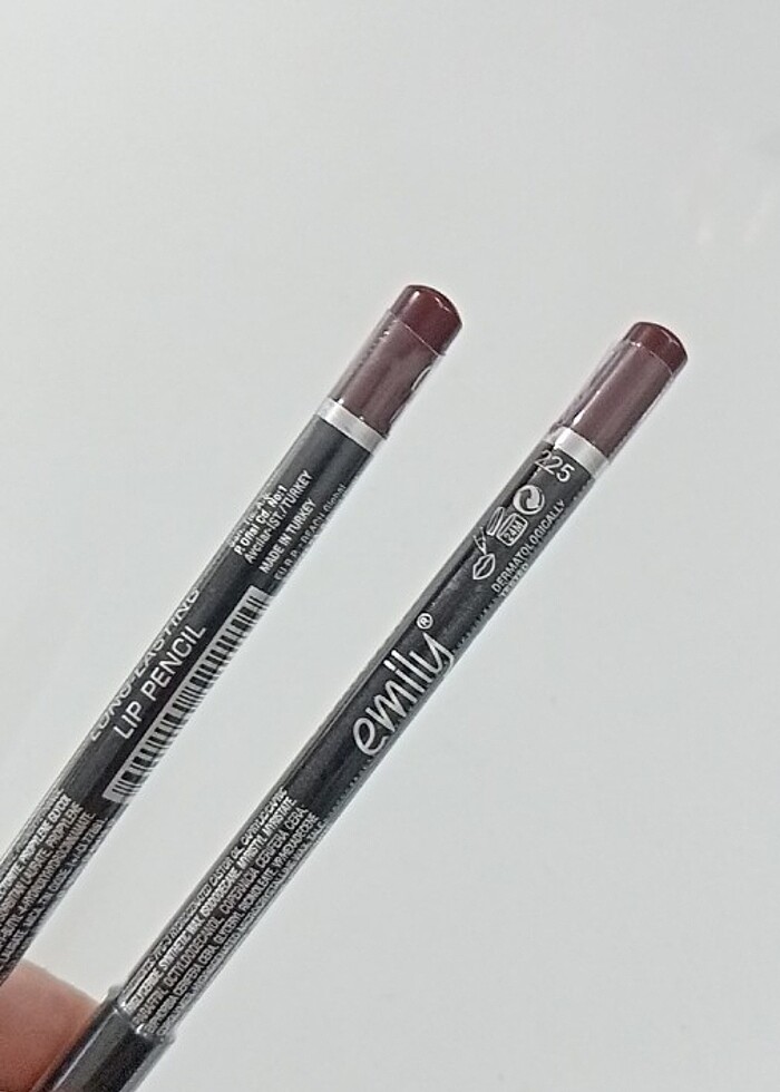 GOLDEN ROSE EMİLY NO 225 DUDAK KALEMLERİ 2 ADET - Görsel 2