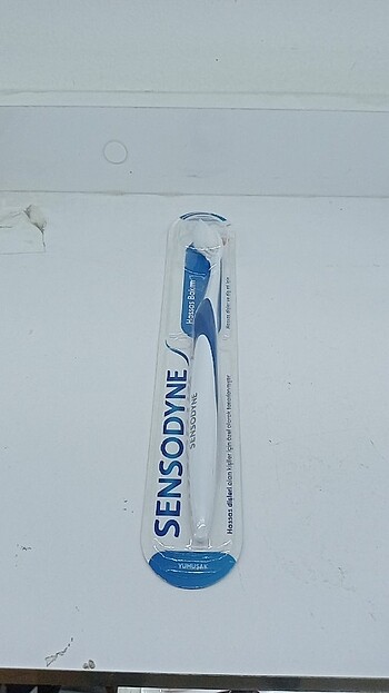 SENSODEYNE HASSAS YUMUSAK UC DİŞ FIRÇASI  - Görsel 2